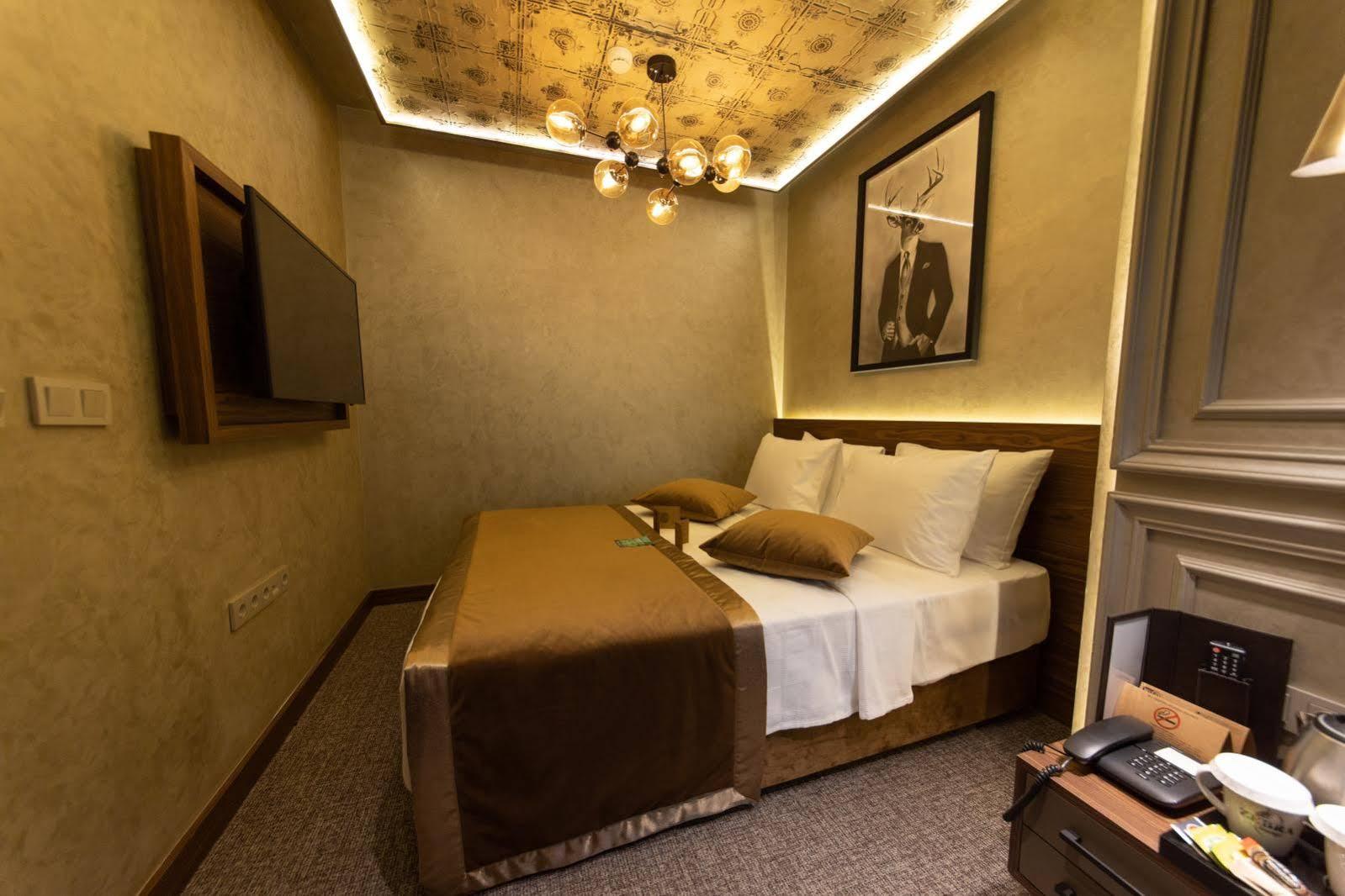 Tonight Hotel Port Стамбул Экстерьер фото